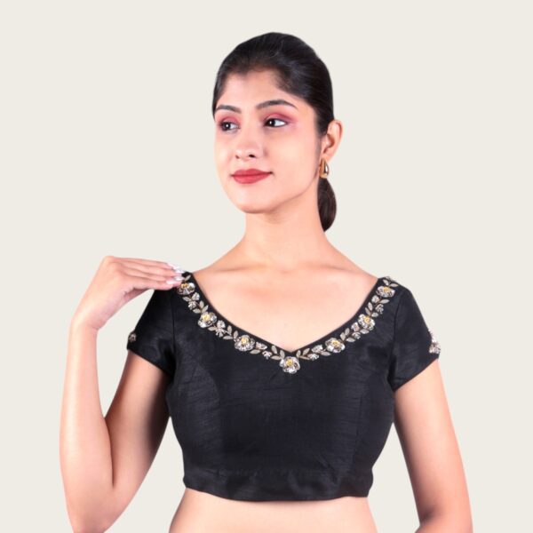 Hand Embroidery Sweetheart Neck Blouse - Image 4
